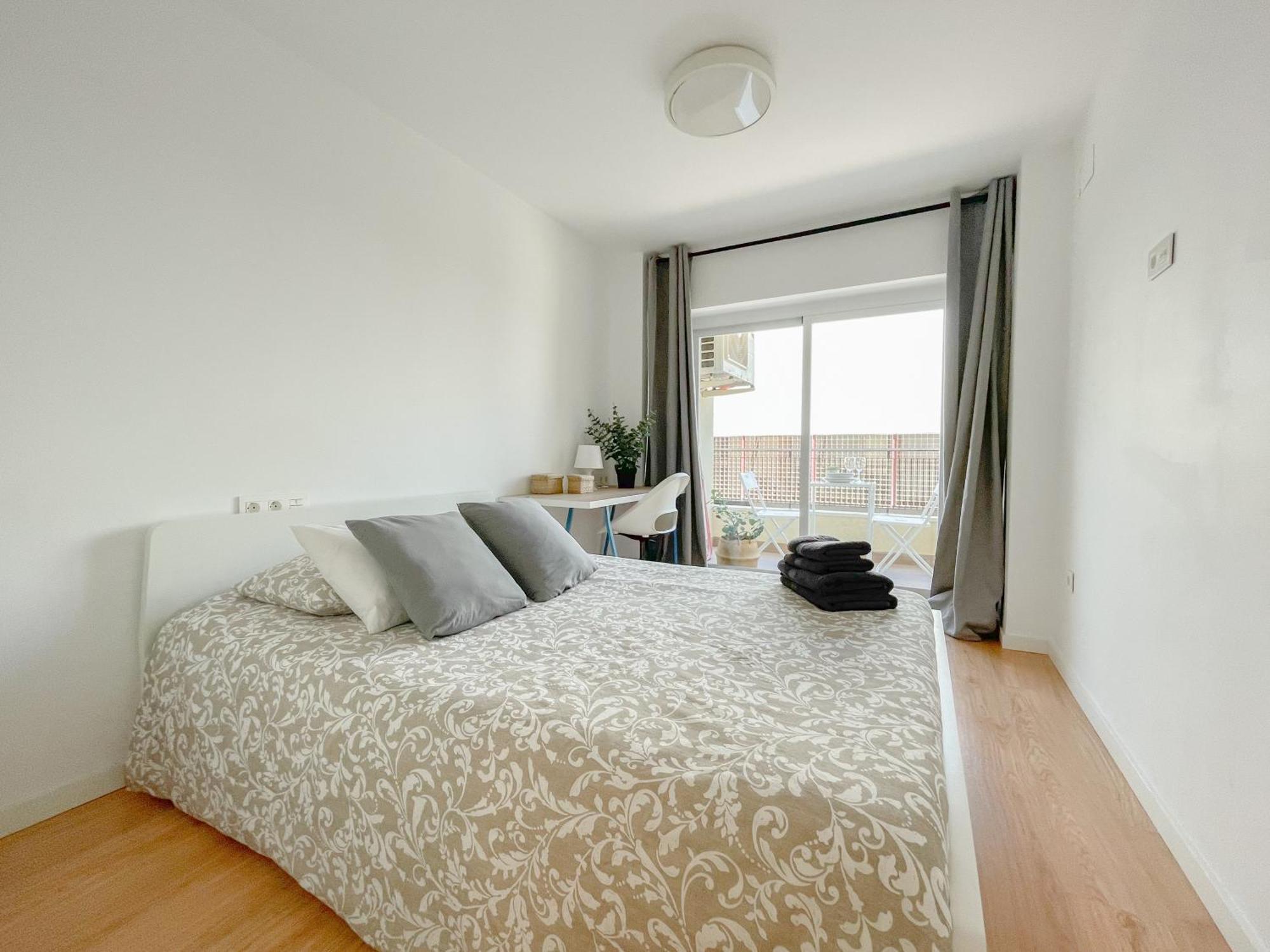 מאלגה Moderno Apartamento Plz De La Merced מראה חיצוני תמונה