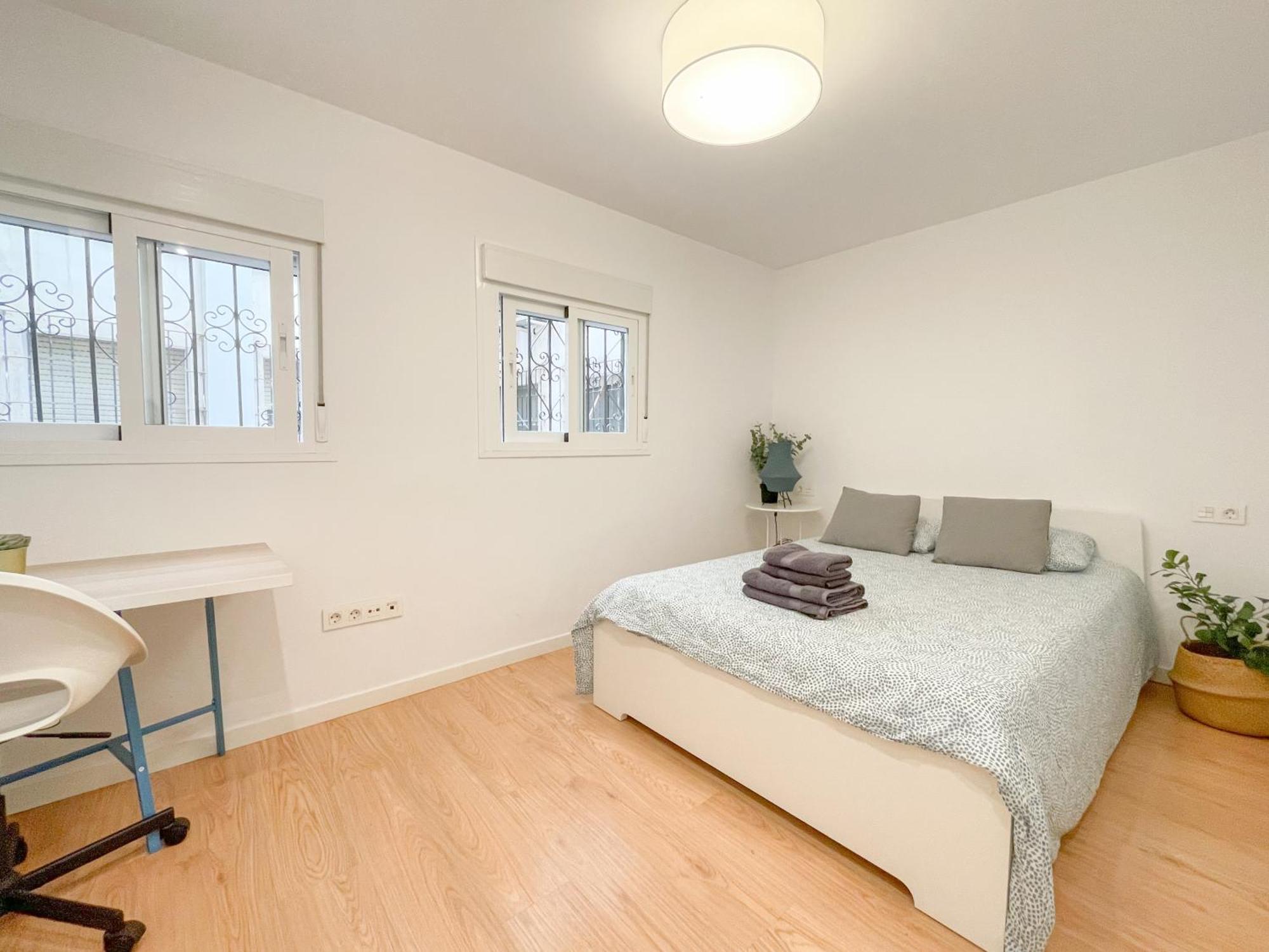 מאלגה Moderno Apartamento Plz De La Merced מראה חיצוני תמונה