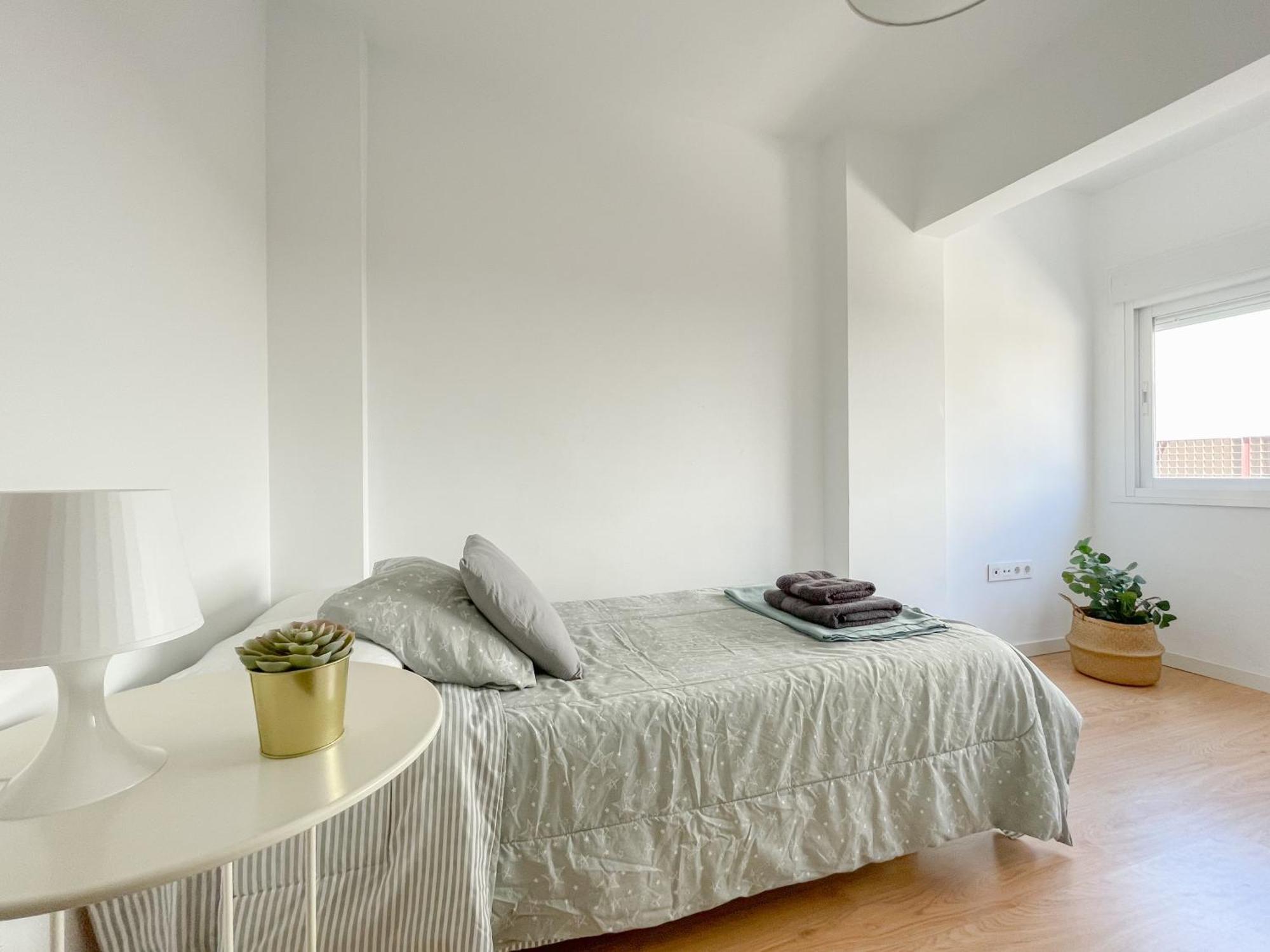 מאלגה Moderno Apartamento Plz De La Merced מראה חיצוני תמונה