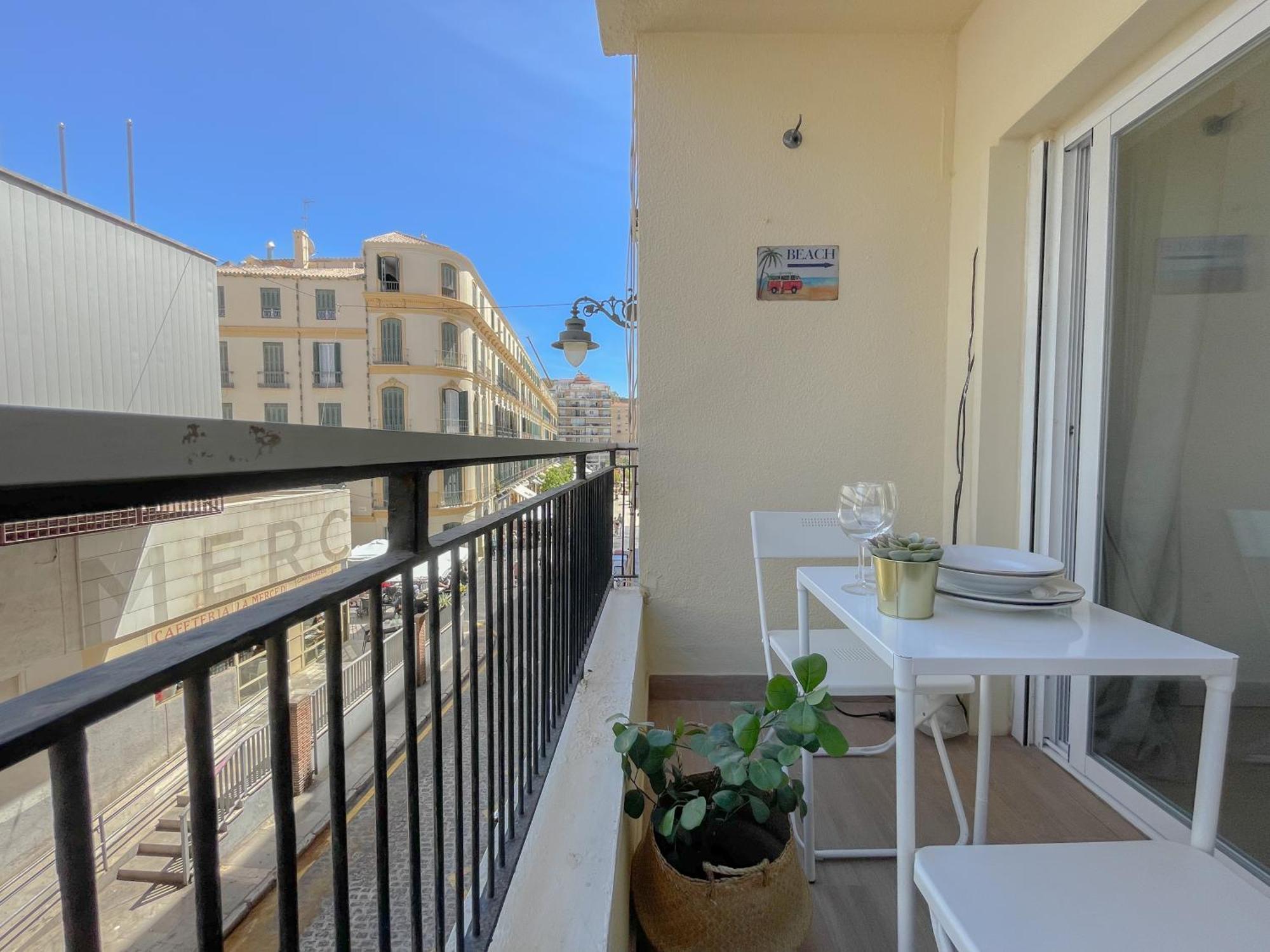 מאלגה Moderno Apartamento Plz De La Merced מראה חיצוני תמונה
